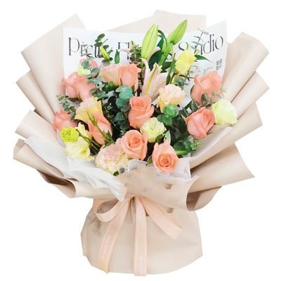 盐城11朵粉玫瑰百合，温暖与甜蜜